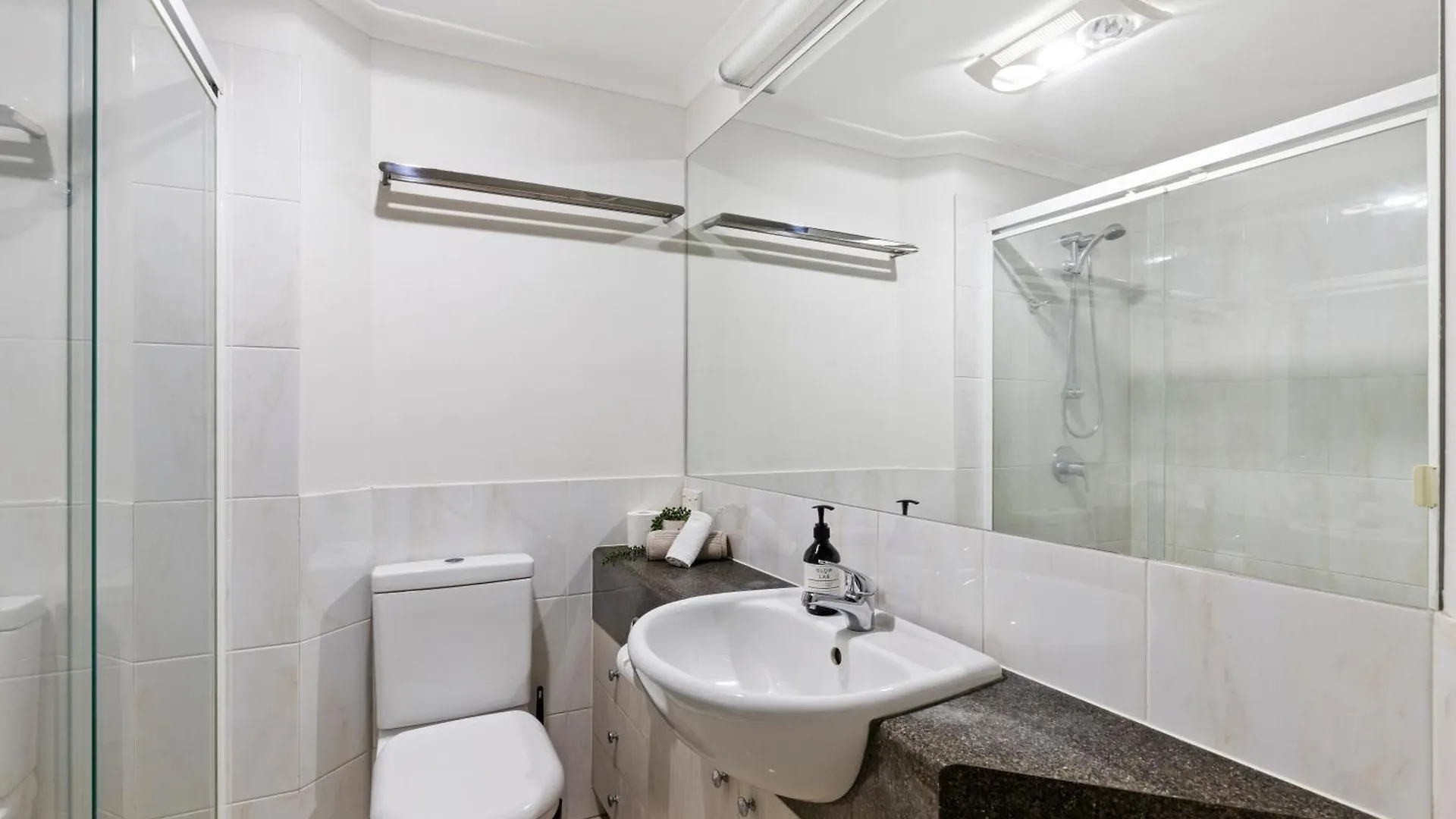 Home-Like Garden Apartment Brisbane