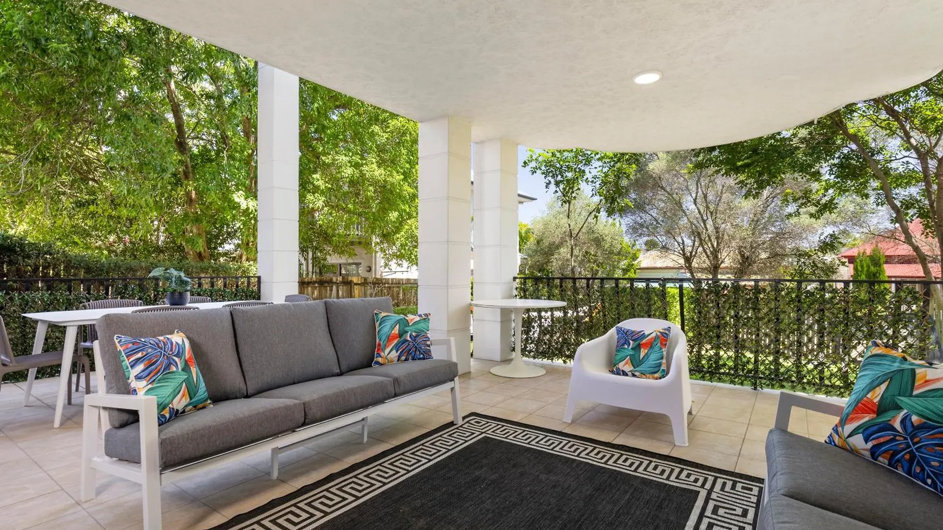 Home-Like Garden Apartment Brisbane