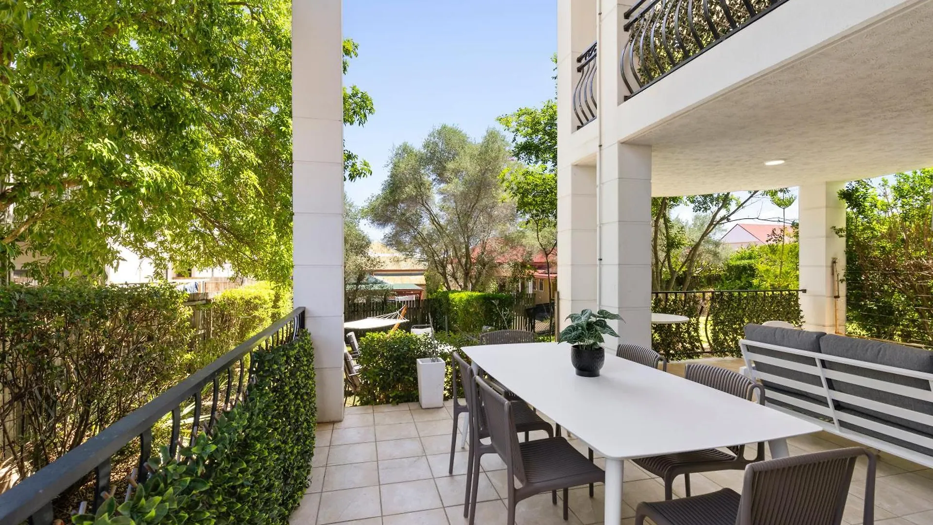 בריסביין Home-Like Garden Apartment אוסטרליה